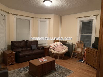 Mission Hill Apartment for rent 3 Bedrooms 1 Bath Boston - $3,100