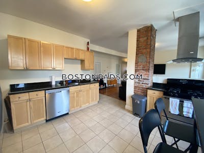Mission Hill Nice 3 Bed 1 Bath available 9/1/2023 on Lawn St. in Mission Hill  Boston - $4,680 No Fee